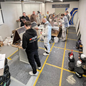 Schulung Fugenlose Oberflächen bei Terra Lilia